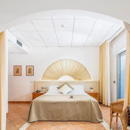 Rex Hotel