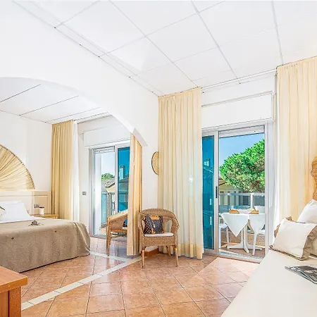 Rex Hotel 4*