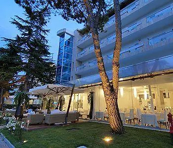 Rex Hotel